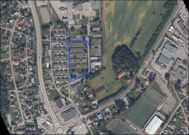 Bildet er av området barnehagen som er nevnt i teksten skal ligge og den eksakte tomten den skal ligge på.