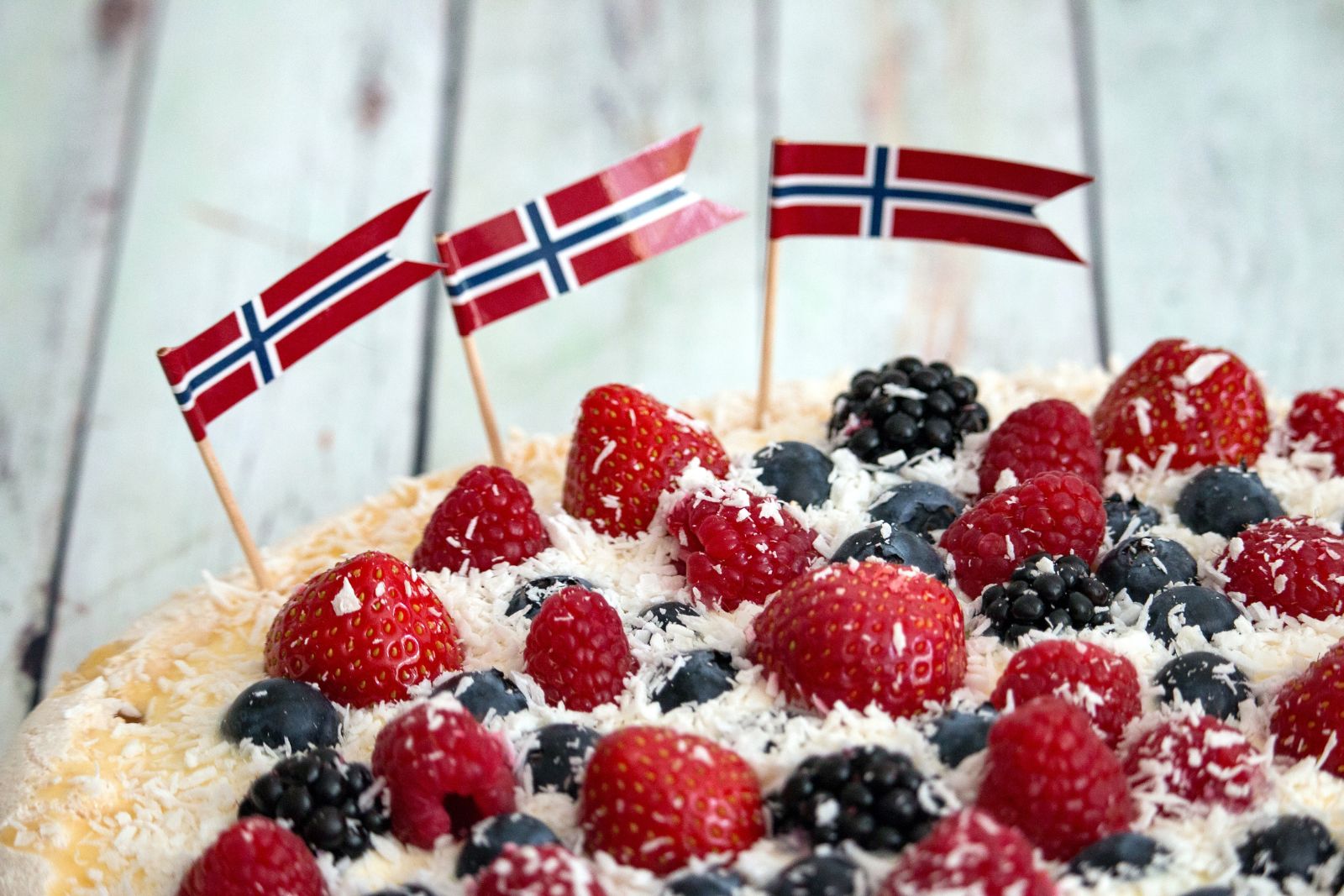 Pavlova med norske flagg