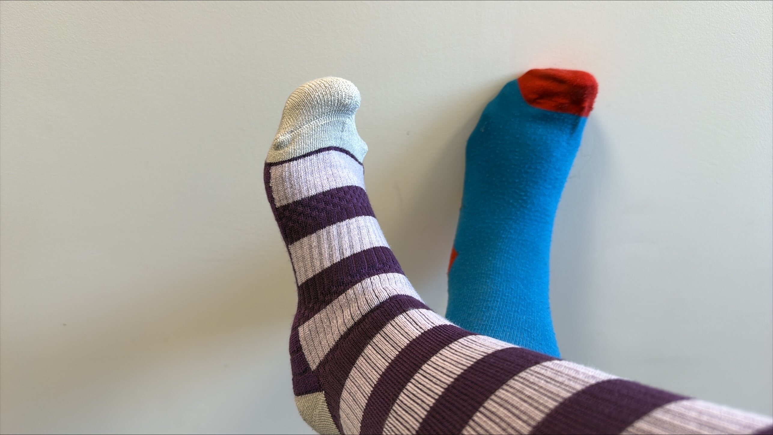 Bilde: Sokker i ulike farger