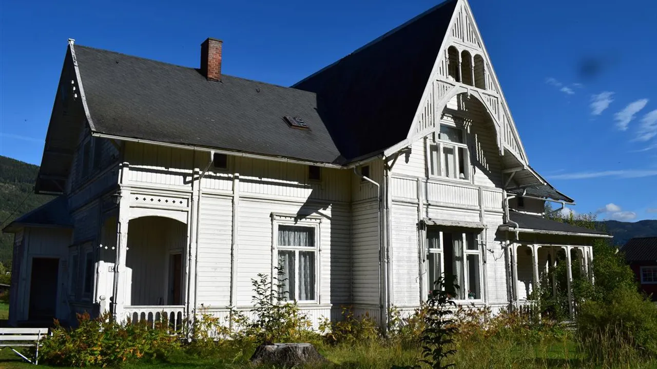 Bilde av sveitserhus