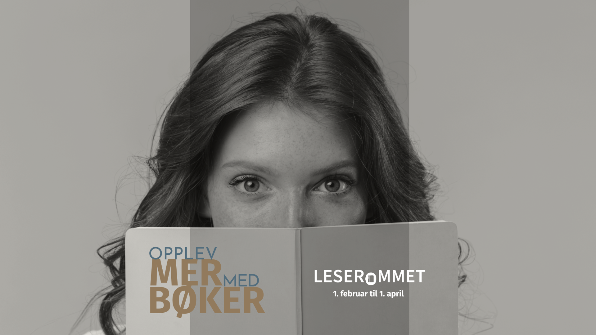 Bilde: En kvinne som holder en bok.