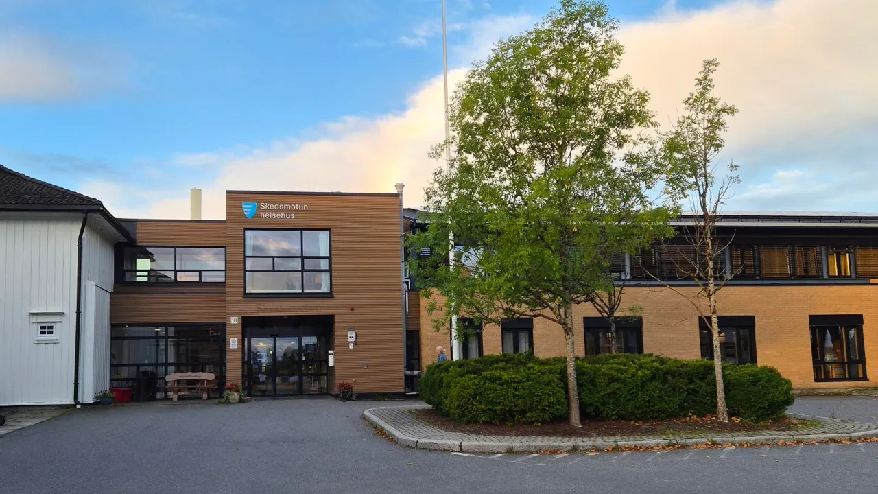 Fasadebilde av Skedsmotun helsehus