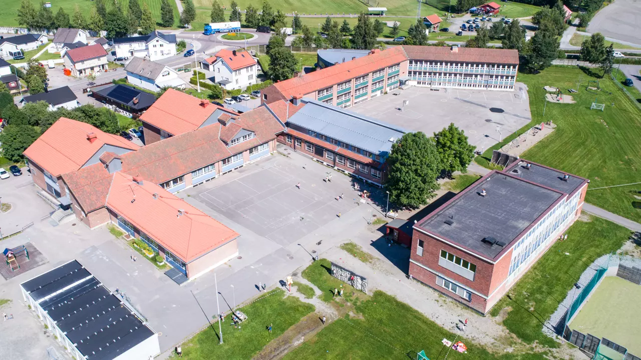 Oversiktsbilde av Vigernes skole